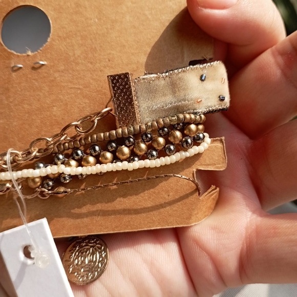 ♥️ NWT Boho Bracelet Set - Picture 7 of 8